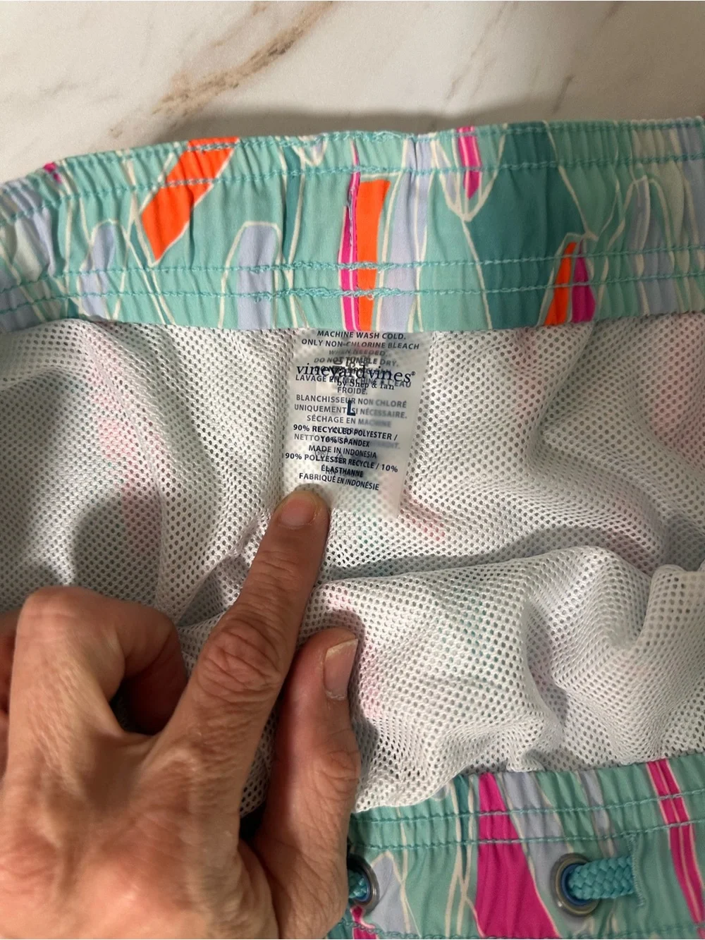 Vineyard Vines. Size L 7” Printed Chappy Swimwear Surfboards Aquasky